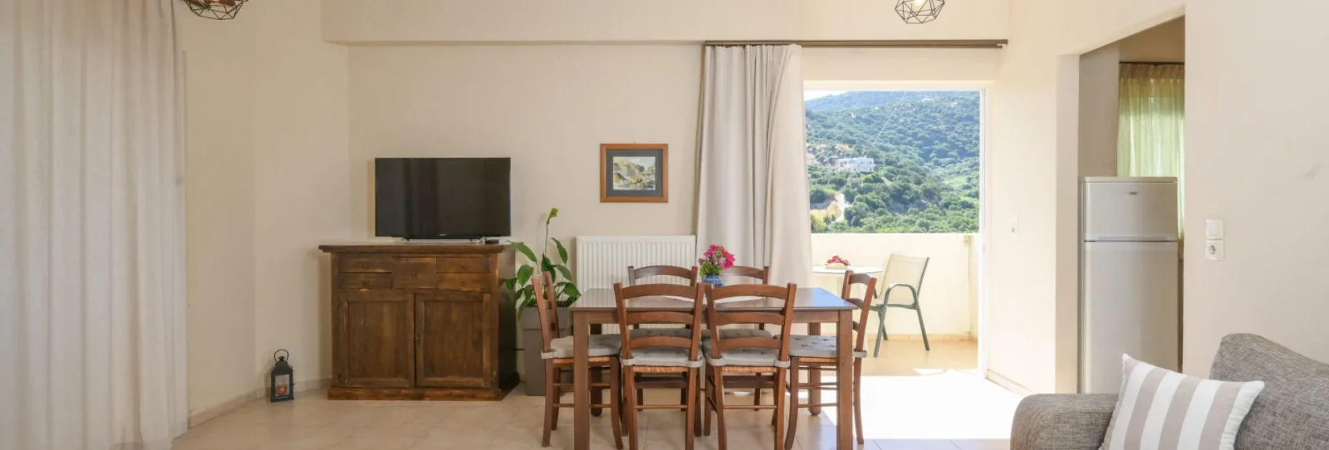 Sea View Apartment (2) 90m2