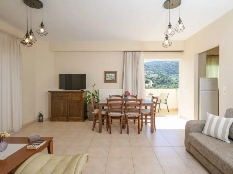 Sea View Apartment (2) 90m2
